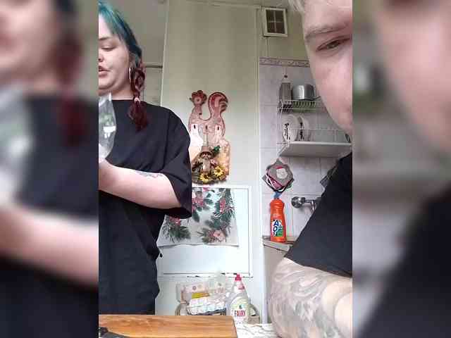AliceFoxy777 webcam