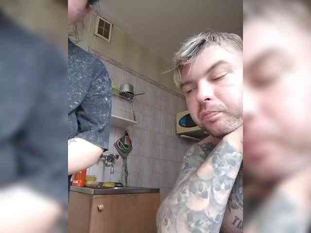 AliceFoxy777 webcam