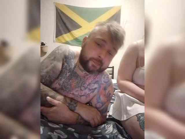 AliceFoxy777 webcam