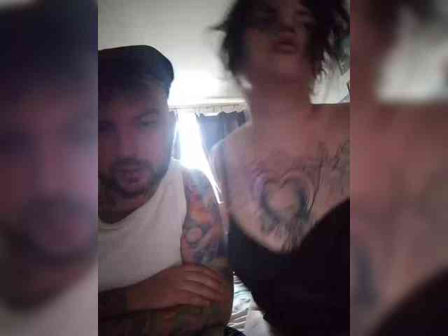 AliceFoxy777 webcam