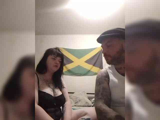 AliceFoxy777 webcam