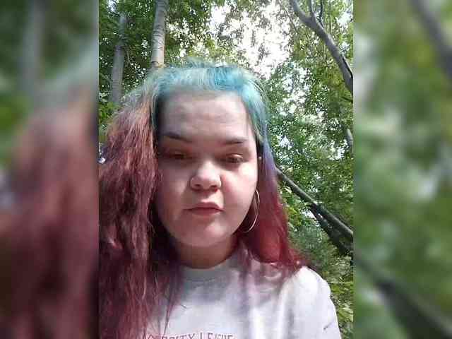 AliceFoxy777 webcam