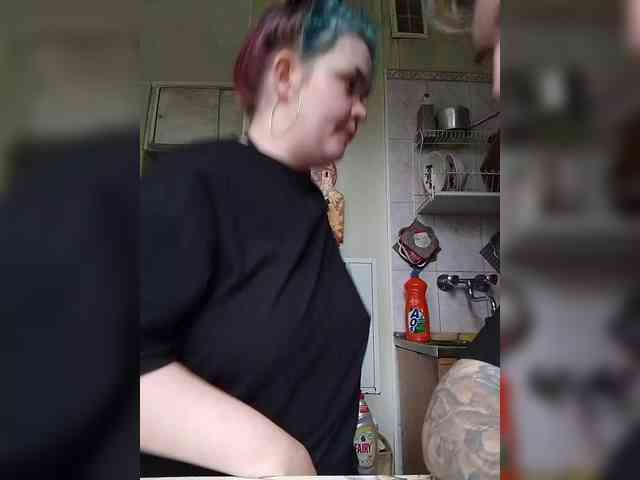 AliceFoxy777 webcam