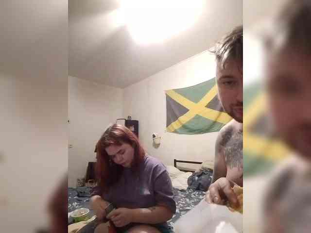 AliceFoxy777 webcam