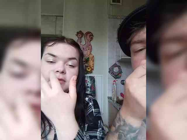 AliceFoxy777 webcam