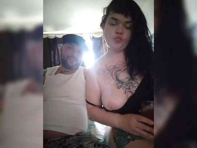 AliceFoxy777 webcam