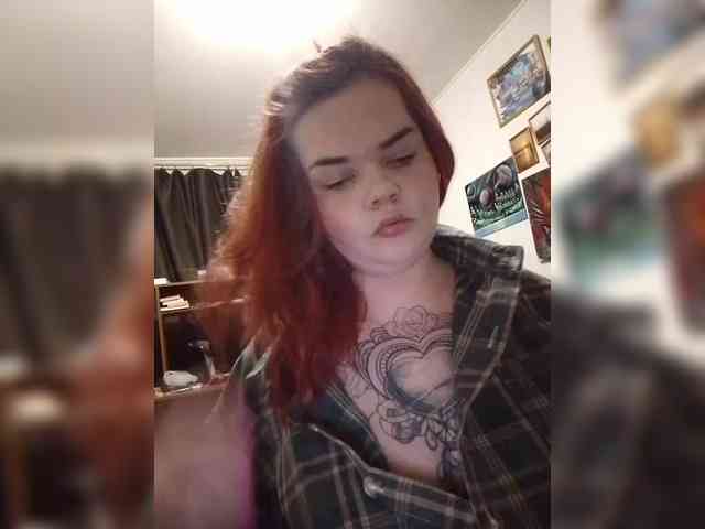 AliceFoxy777 webcam