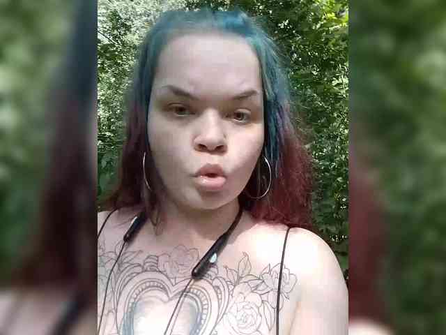 AliceFoxy777 webcam