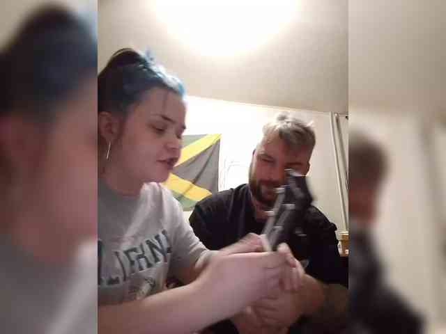 AliceFoxy777 webcam