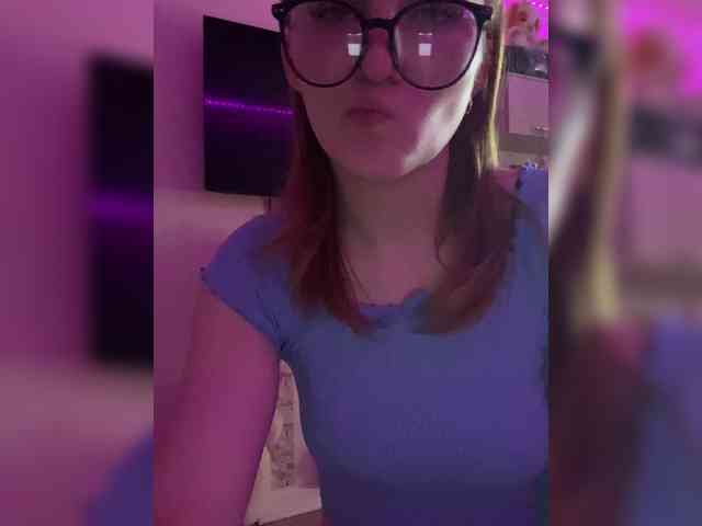 vishenka444 Live Webcam on BongaCams
