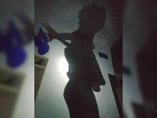 LaraBelle webcam