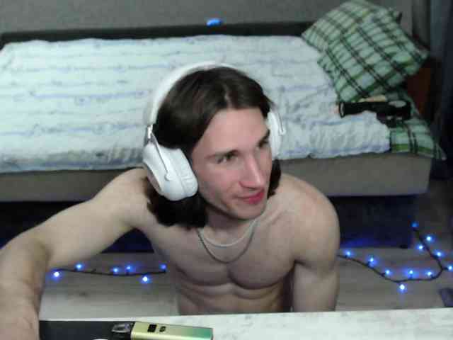 TheLuvshan Live Webcam on BongaCams
