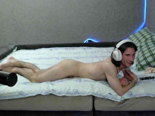 TheLuvshan Live Webcam on BongaCams