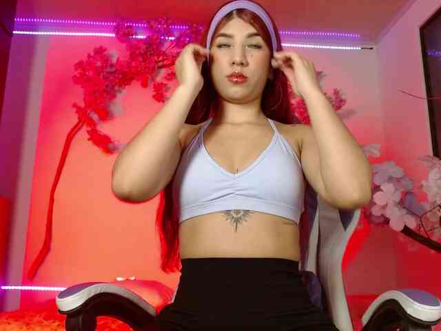 Lindseyferrer webcam