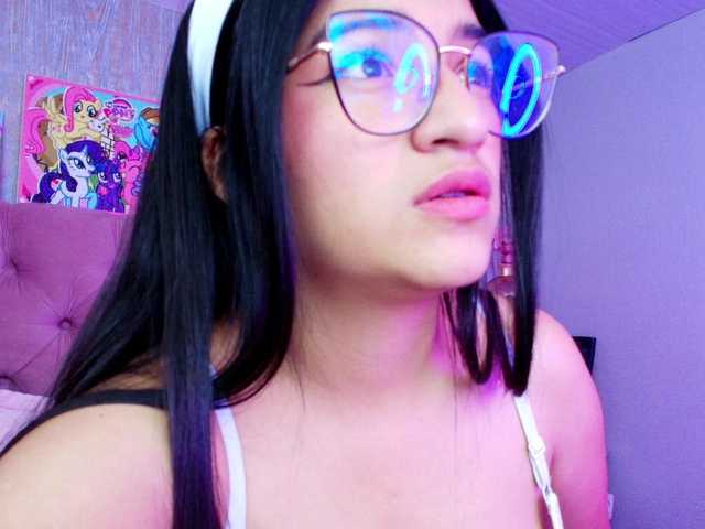 laurenelove's BongaCams show and profile