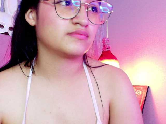 laurenelove's BongaCams show and profile