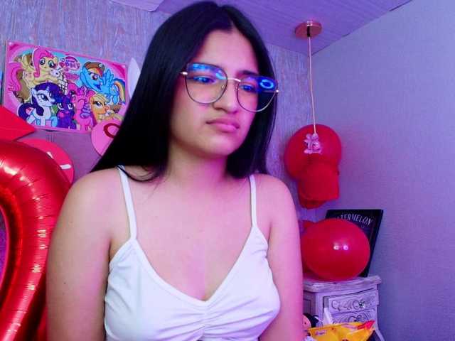 laurenelove's BongaCams show and profile