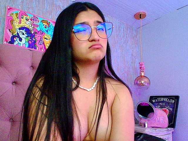 laurenelove's BongaCams show and profile