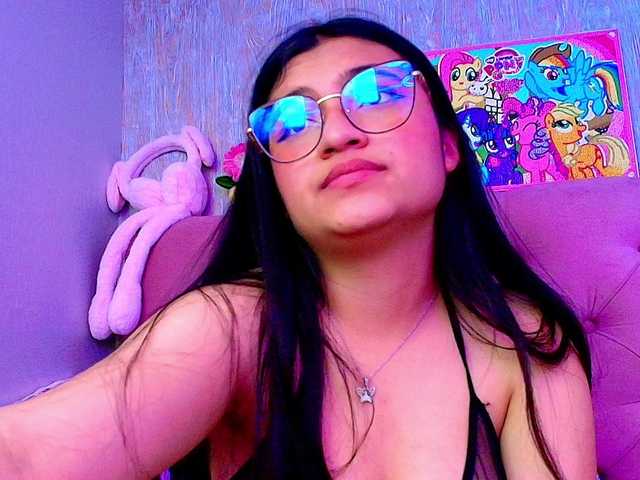 laurenelove's BongaCams show and profile