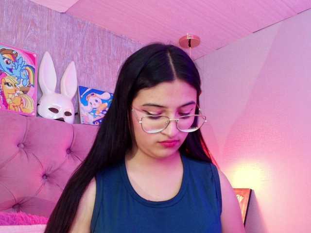 laurenelove's BongaCams show and profile