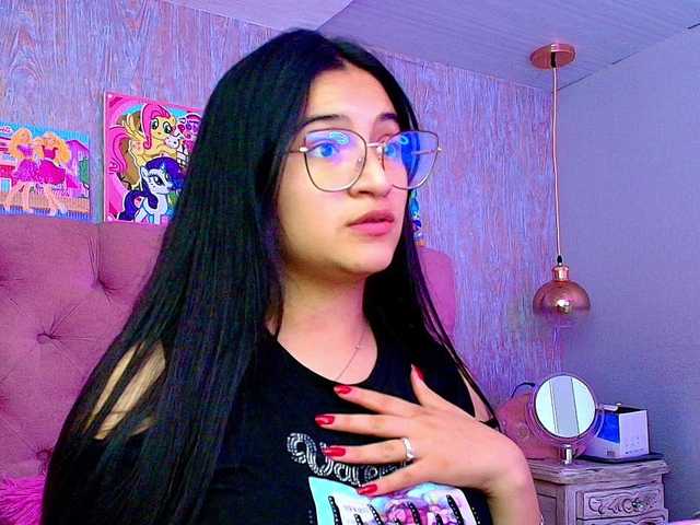 laurenelove's BongaCams show and profile