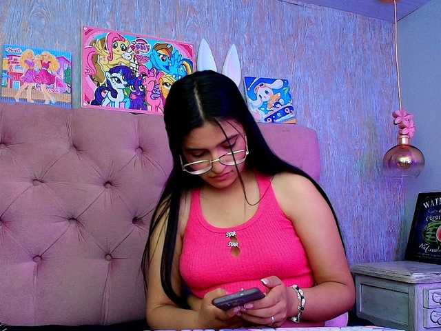 laurenelove's BongaCams show and profile