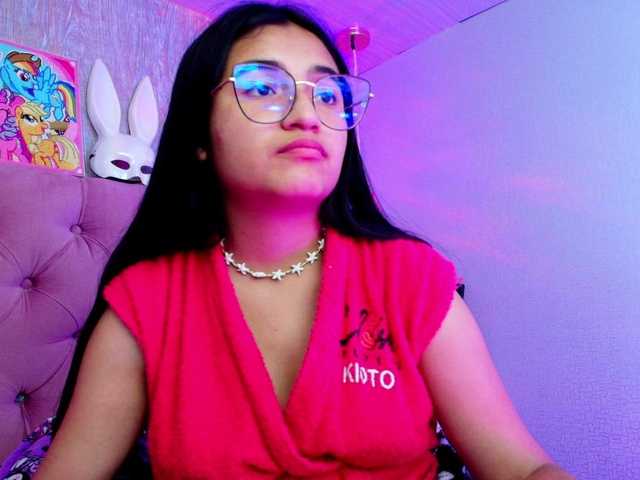 laurenelove's BongaCams show and profile