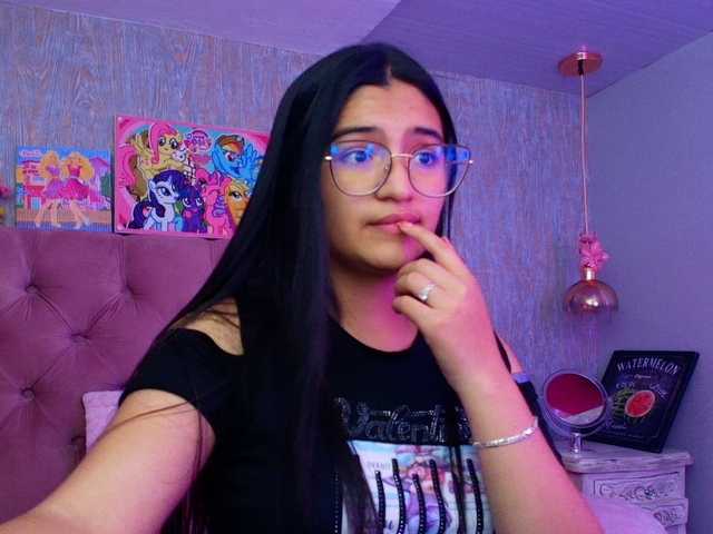 laurenelove's BongaCams show and profile