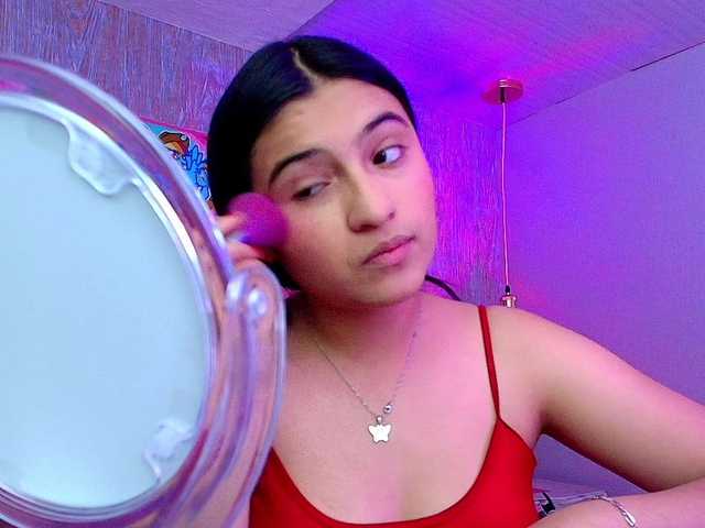 laurenelove's BongaCams show and profile