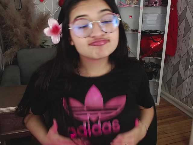 laurenelove on BongaCams 