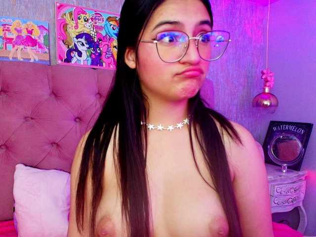 laurenelove's BongaCams show and profile
