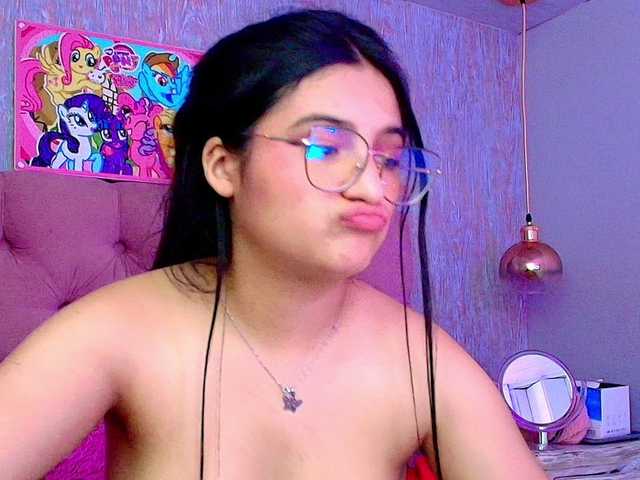 laurenelove's BongaCams show and profile
