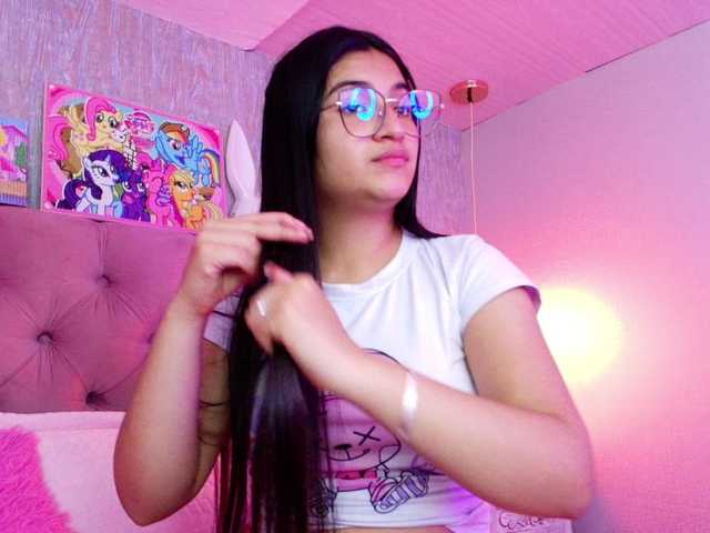 laurenelove's BongaCams show and profile