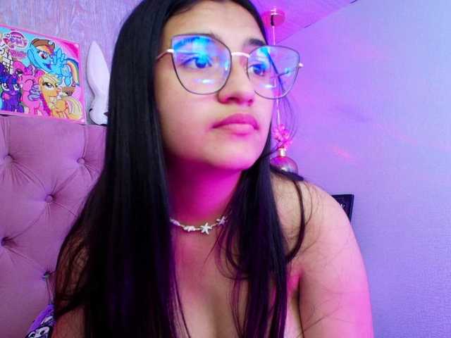 laurenelove's BongaCams show and profile