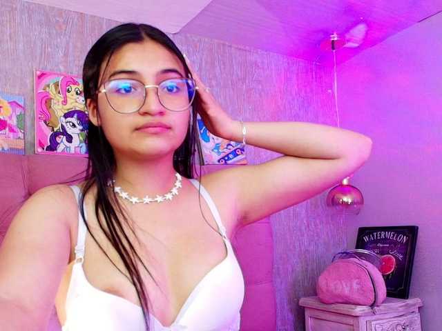 laurenelove's BongaCams show and profile