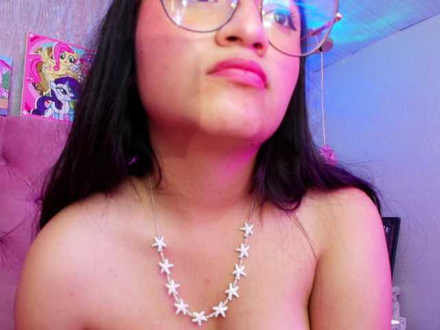 laurenelove's BongaCams show and profile