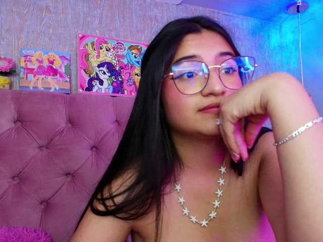 laurenelove's BongaCams show and profile