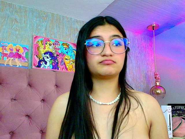 laurenelove's BongaCams show and profile