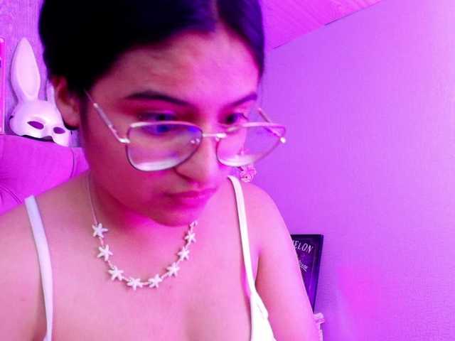 laurenelove's BongaCams show and profile