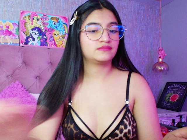 laurenelove's BongaCams show and profile