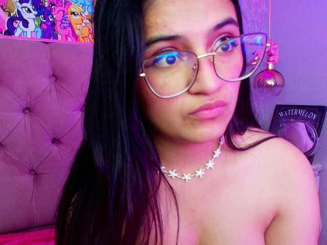 laurenelove's BongaCams show and profile