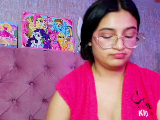 laurenelove's BongaCams show and profile