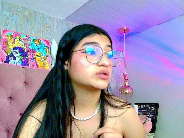 laurenelove's BongaCams show and profile