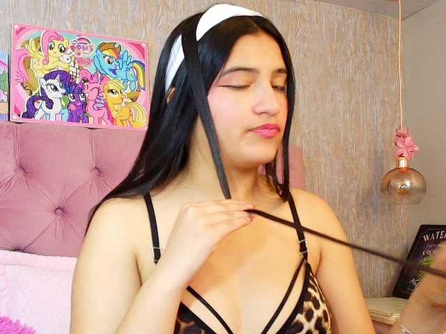 laurenelove's BongaCams show and profile