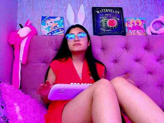 laurenelove Live Webcam on BongaCams