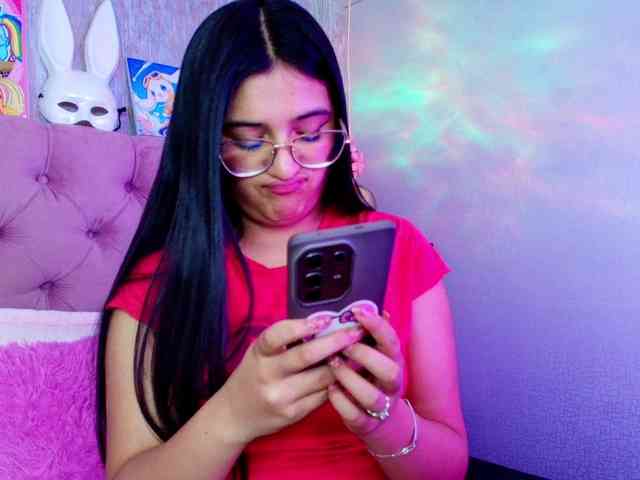 laurenelove laurenelove