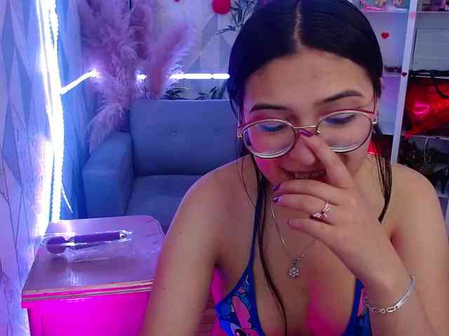 laurenelove Live Webcam on BongaCams
