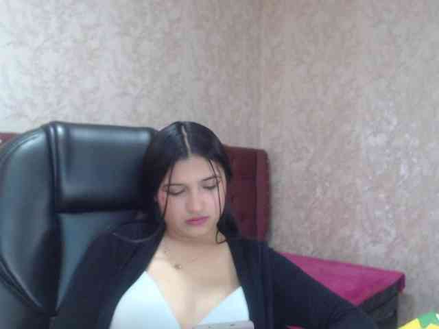 laurenelove Live Webcam on BongaCams