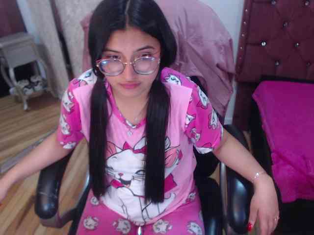 laurenelove Live Webcam on BongaCams