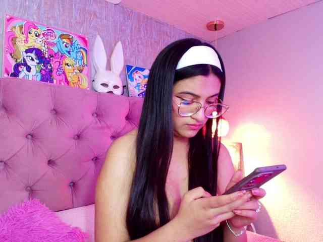 laurenelove laurenelove